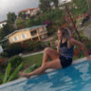 Meet your Posher, Kim